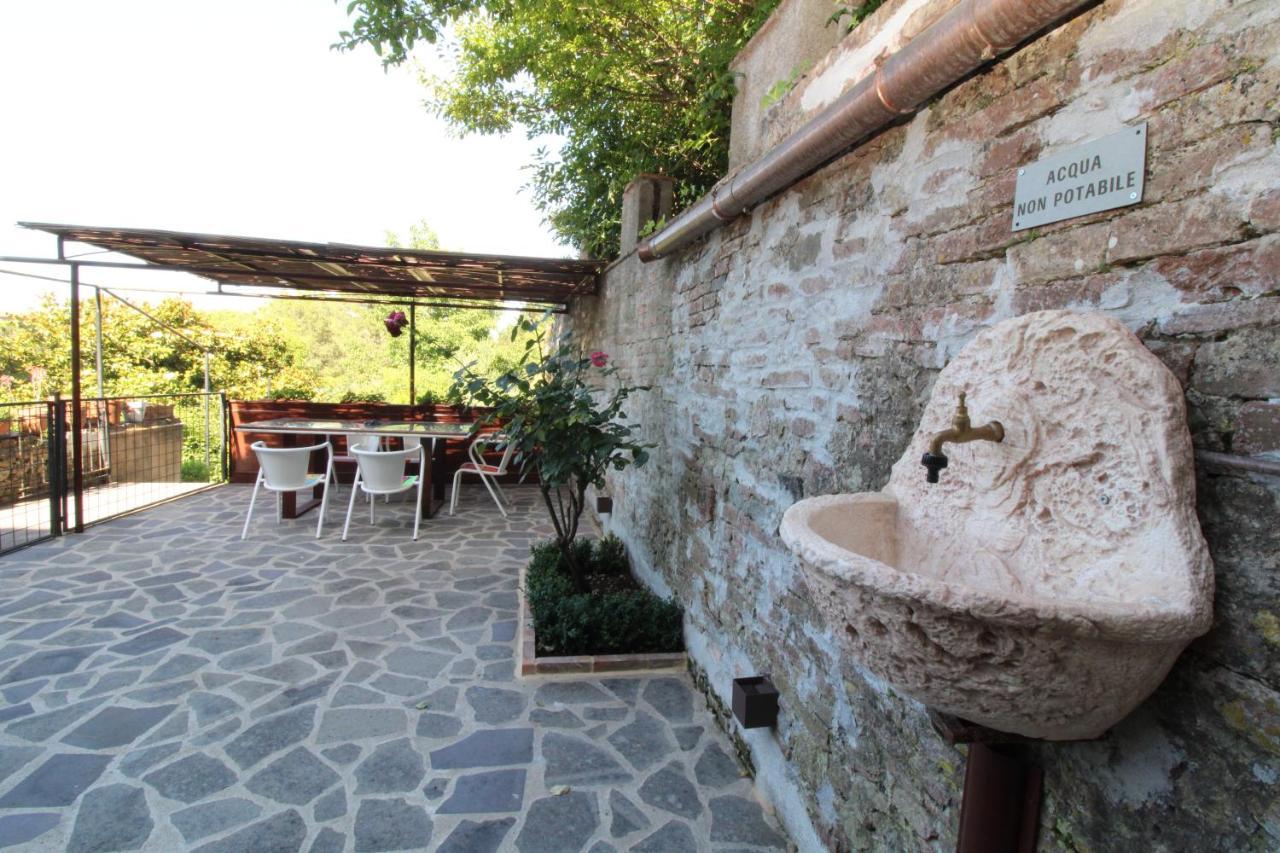 The House Of The Film Apartment Siena Luaran gambar