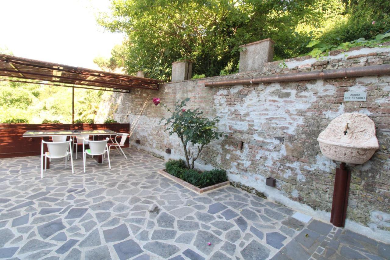 The House Of The Film Apartment Siena Luaran gambar