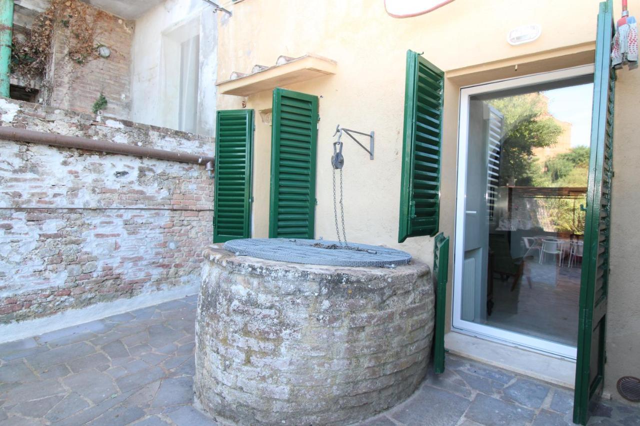 The House Of The Film Apartment Siena Luaran gambar